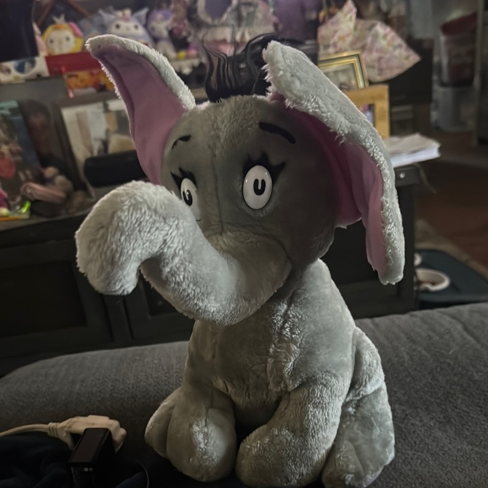 1983 Dr.Seuss Horton Hears Plushie Vintage “12